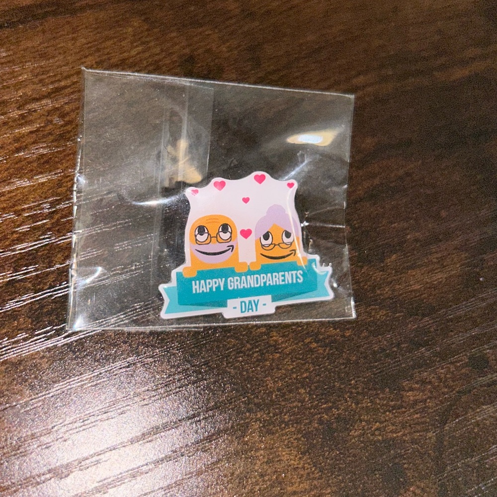 Grandparents day peccy pin